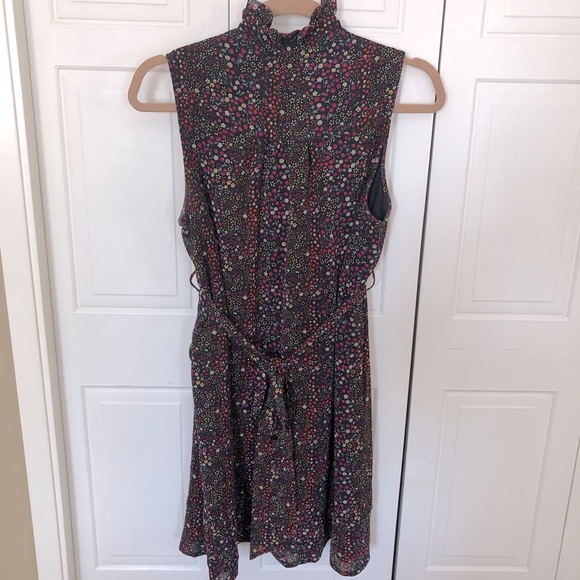 Forever 21 Ruffle Front Dress - Picture 6 of 8